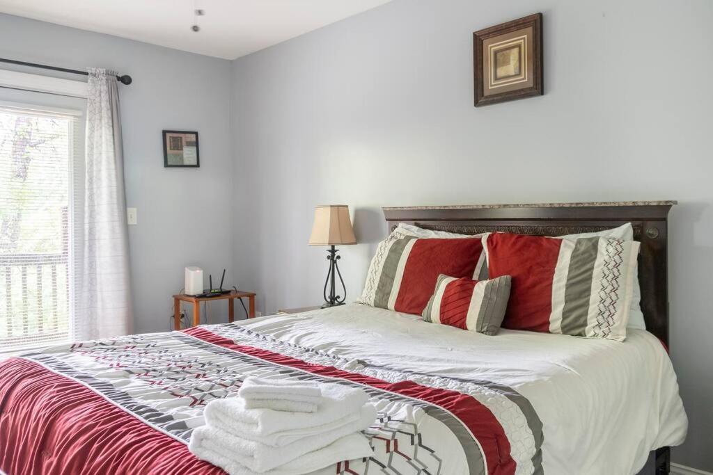 Private Room Balcony And Bathroom In Charleston Extérieur photo
