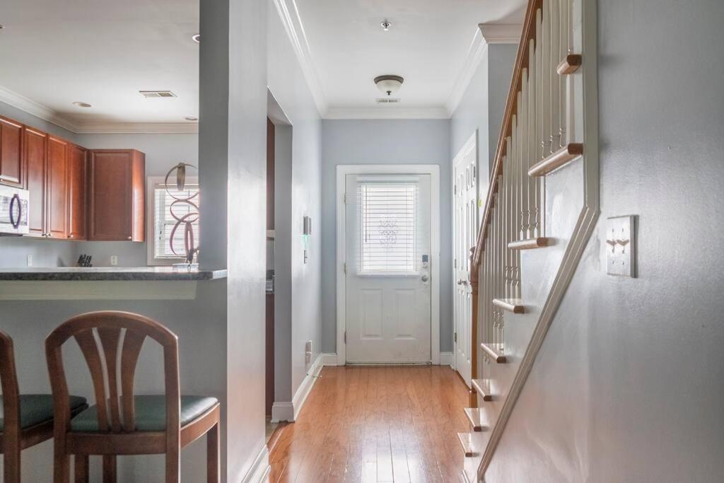 Private Room Balcony And Bathroom In Charleston Extérieur photo